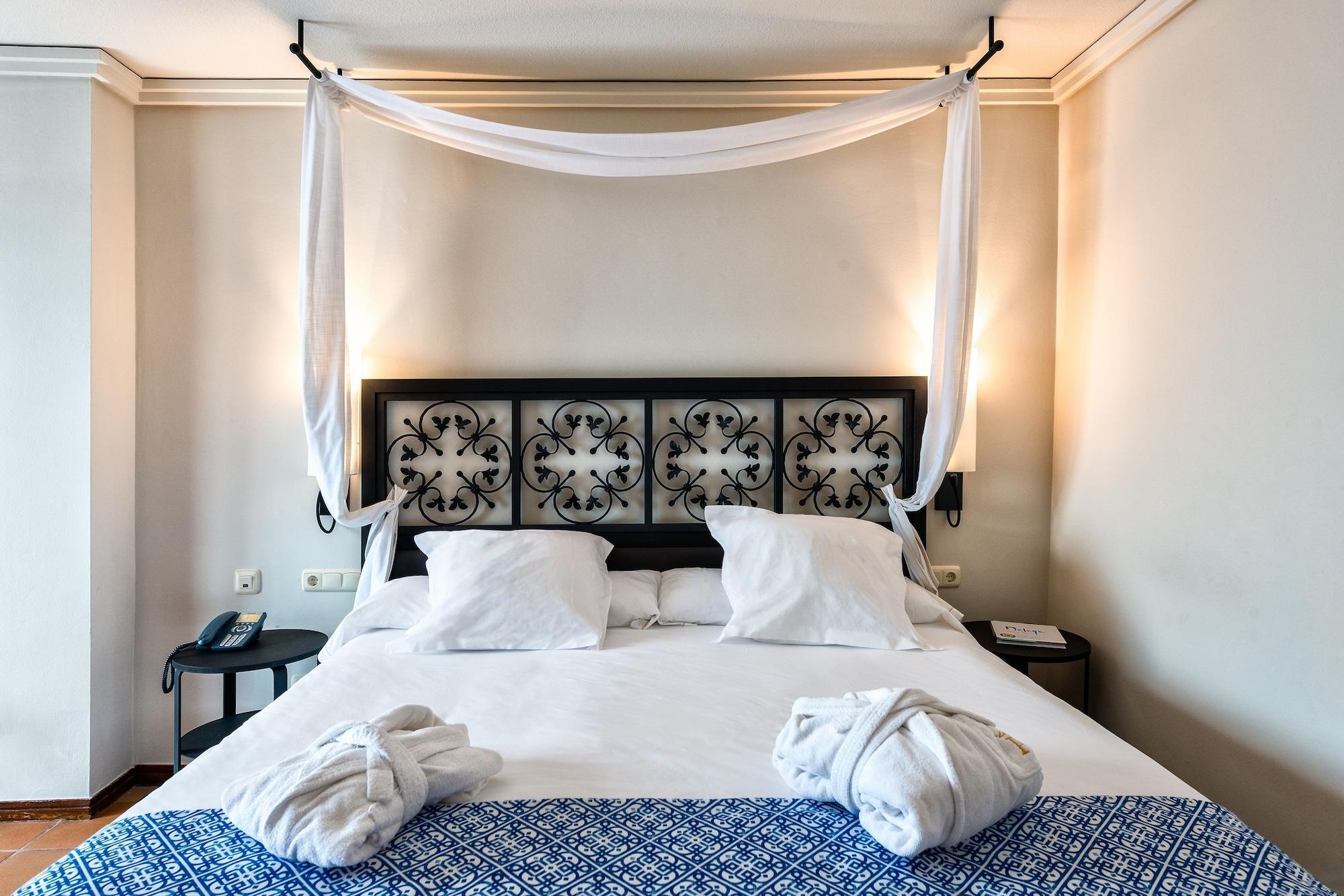 Parador De Malaga Gibralfaro Luaran gambar