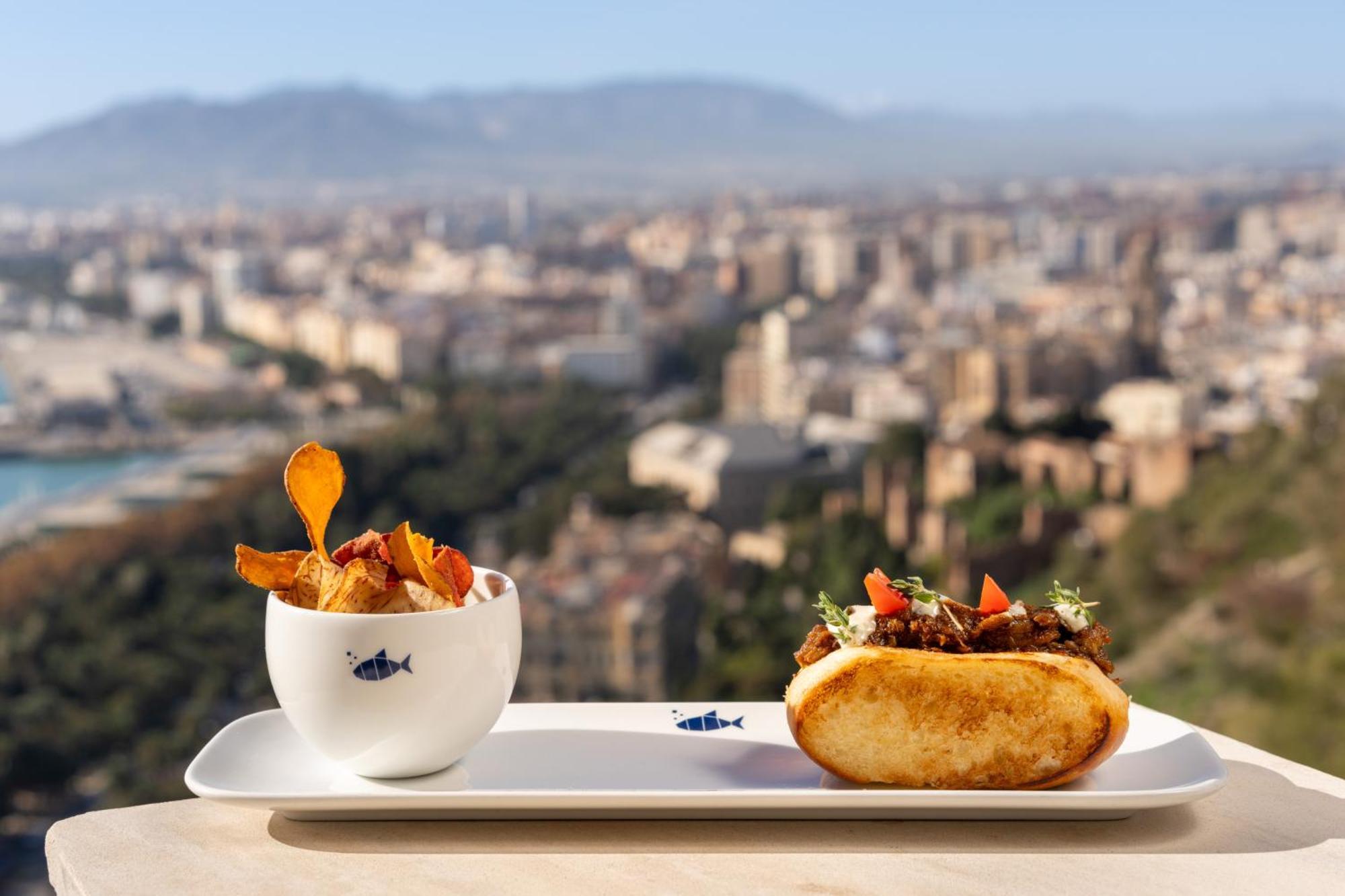 Parador De Malaga Gibralfaro Luaran gambar