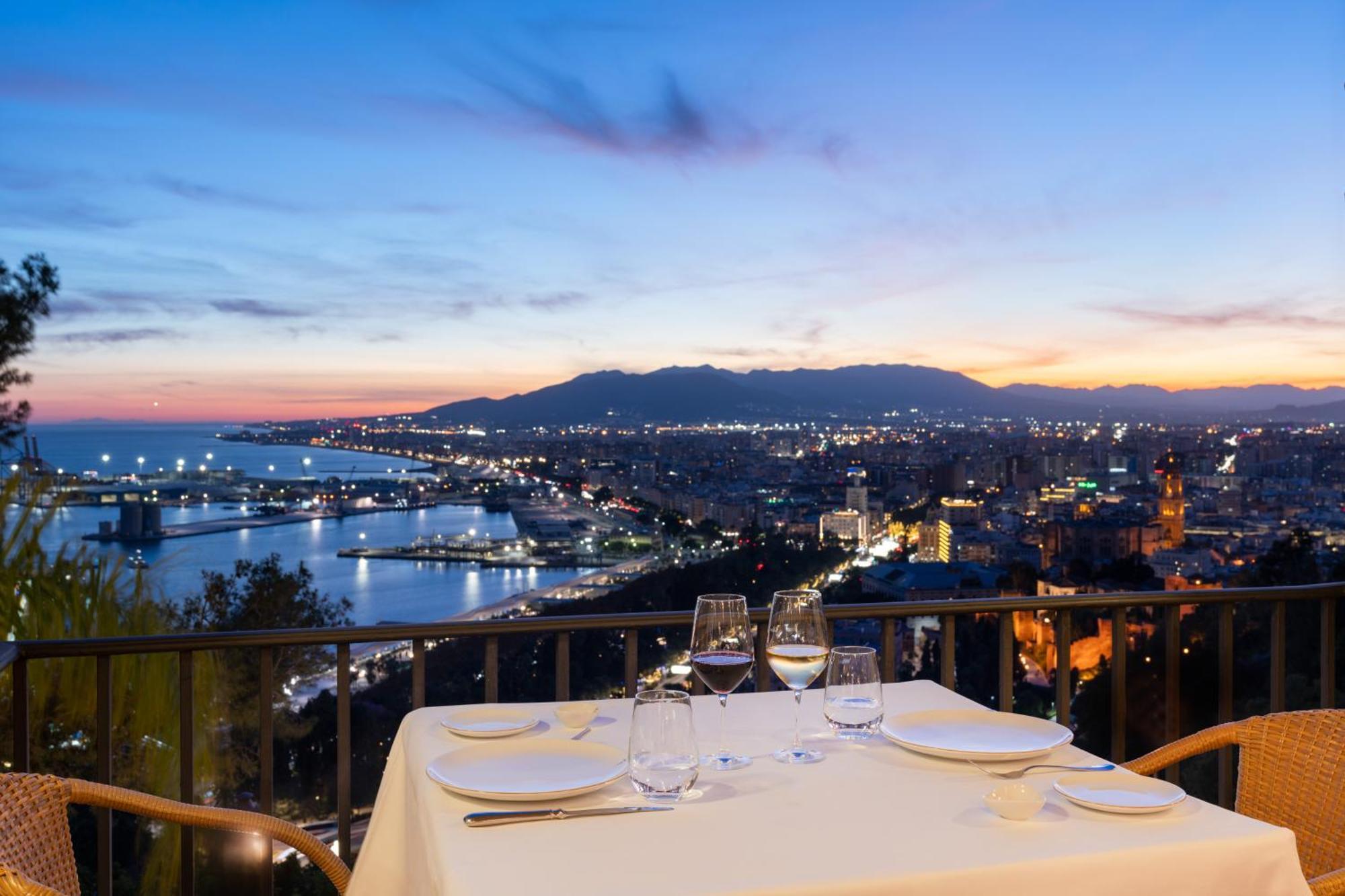 Parador De Malaga Gibralfaro Luaran gambar