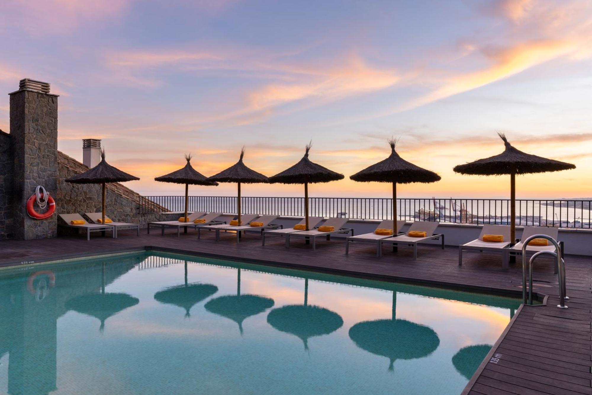 Parador De Malaga Gibralfaro Luaran gambar